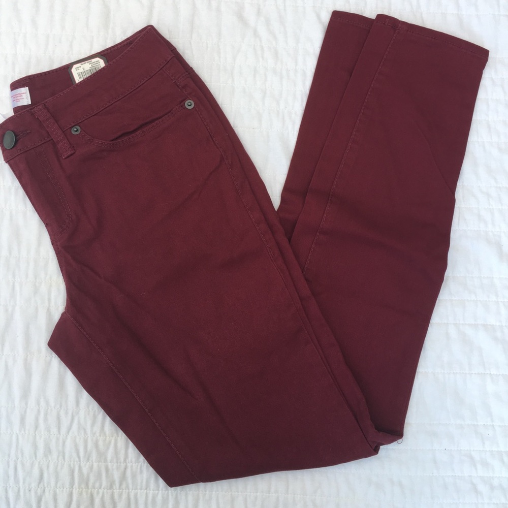 NWT Maroon Skinnies